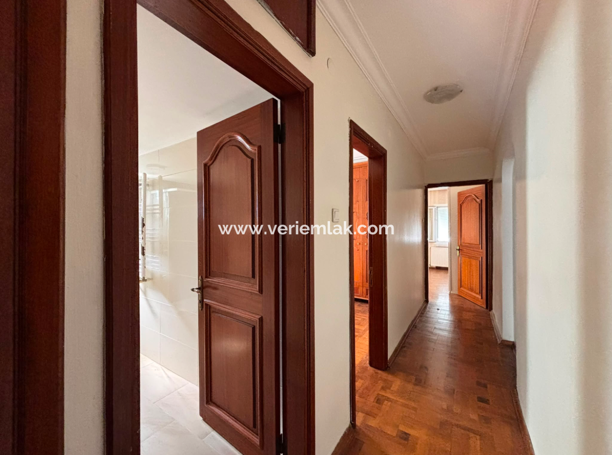 2 1 110M2 Well-Maintained Flat For Rent Near Alsancak Tevfik Fikret!