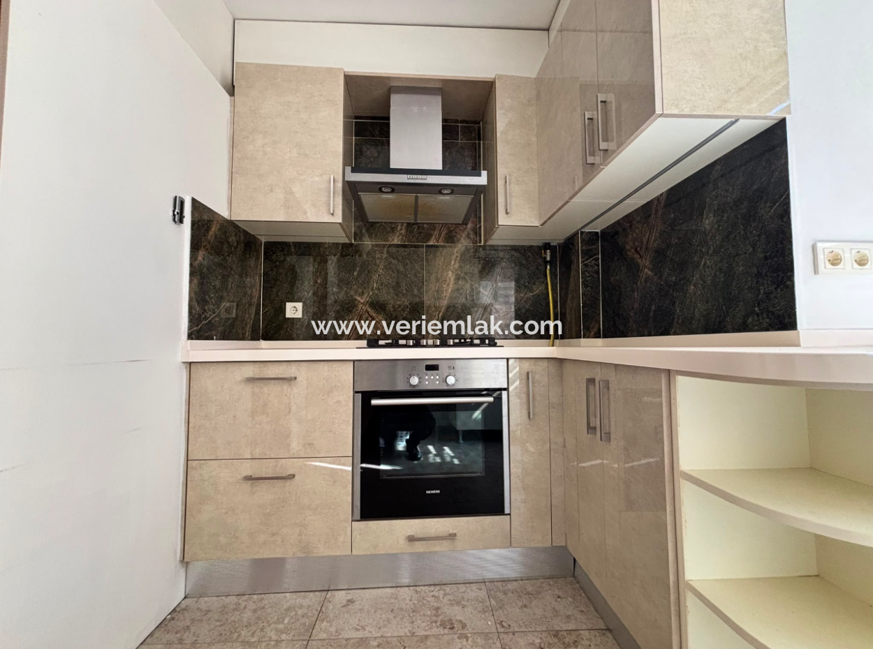2 1 110M2 Well-Maintained Flat For Rent Near Alsancak Tevfik Fikret!