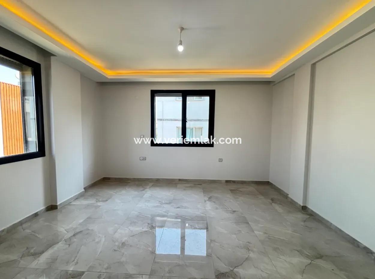 Private Villa For Sale In The Villas Area In The City Center Of Seferihisar
