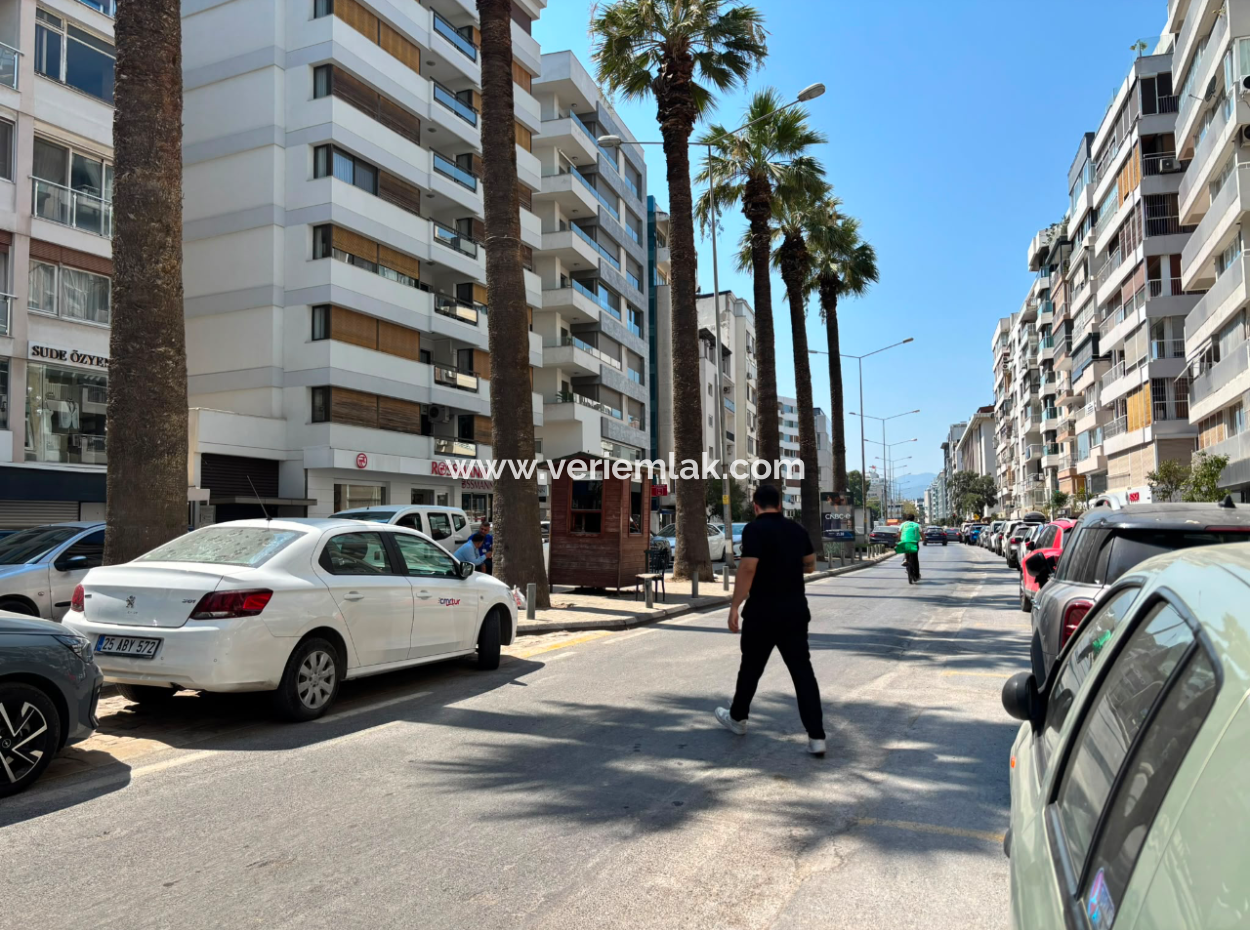 3 1 American Kitchen On Alsancak Cumhuriyet Boulevard Is Ready For Rent Both As An Office And As An Apartment, Where You Can Move Immediately.