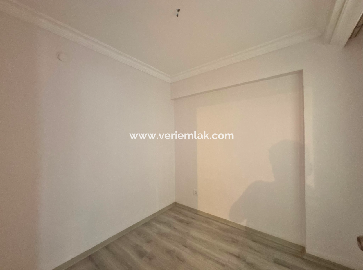 3 1 American Kitchen On Alsancak Cumhuriyet Boulevard Is Ready For Rent Both As An Office And As An Apartment, Where You Can Move Immediately.