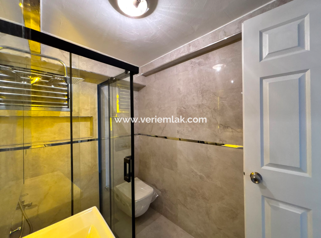 3 1 American Kitchen On Alsancak Cumhuriyet Boulevard Is Ready For Rent Both As An Office And As An Apartment, Where You Can Move Immediately.