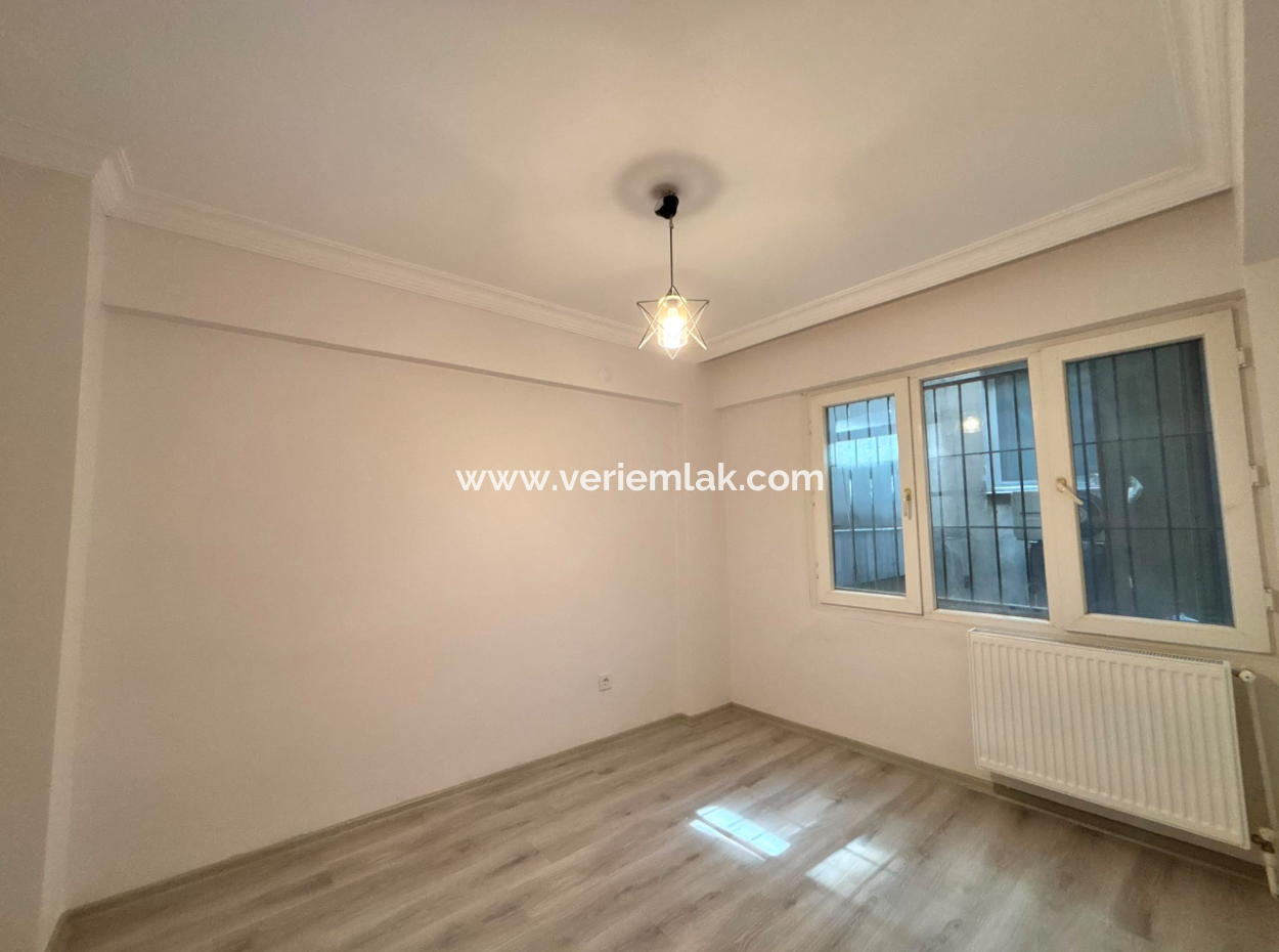 3 1 American Kitchen On Alsancak Cumhuriyet Boulevard Is Ready For Rent Both As An Office And As An Apartment, Where You Can Move Immediately.