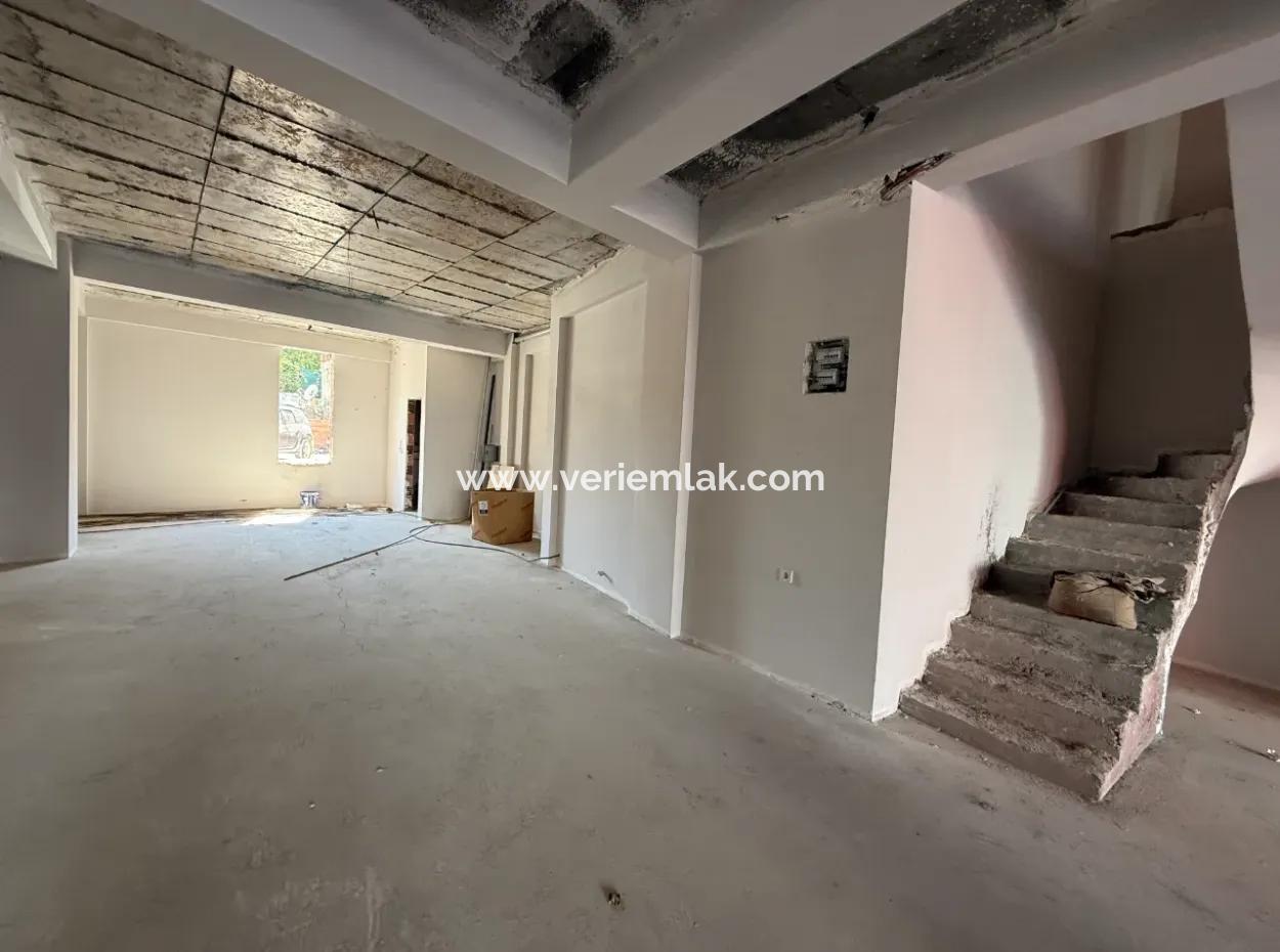 500 M² Duplex Commercial Area In A Prestigious Location In Seferihisar Bazaar Center