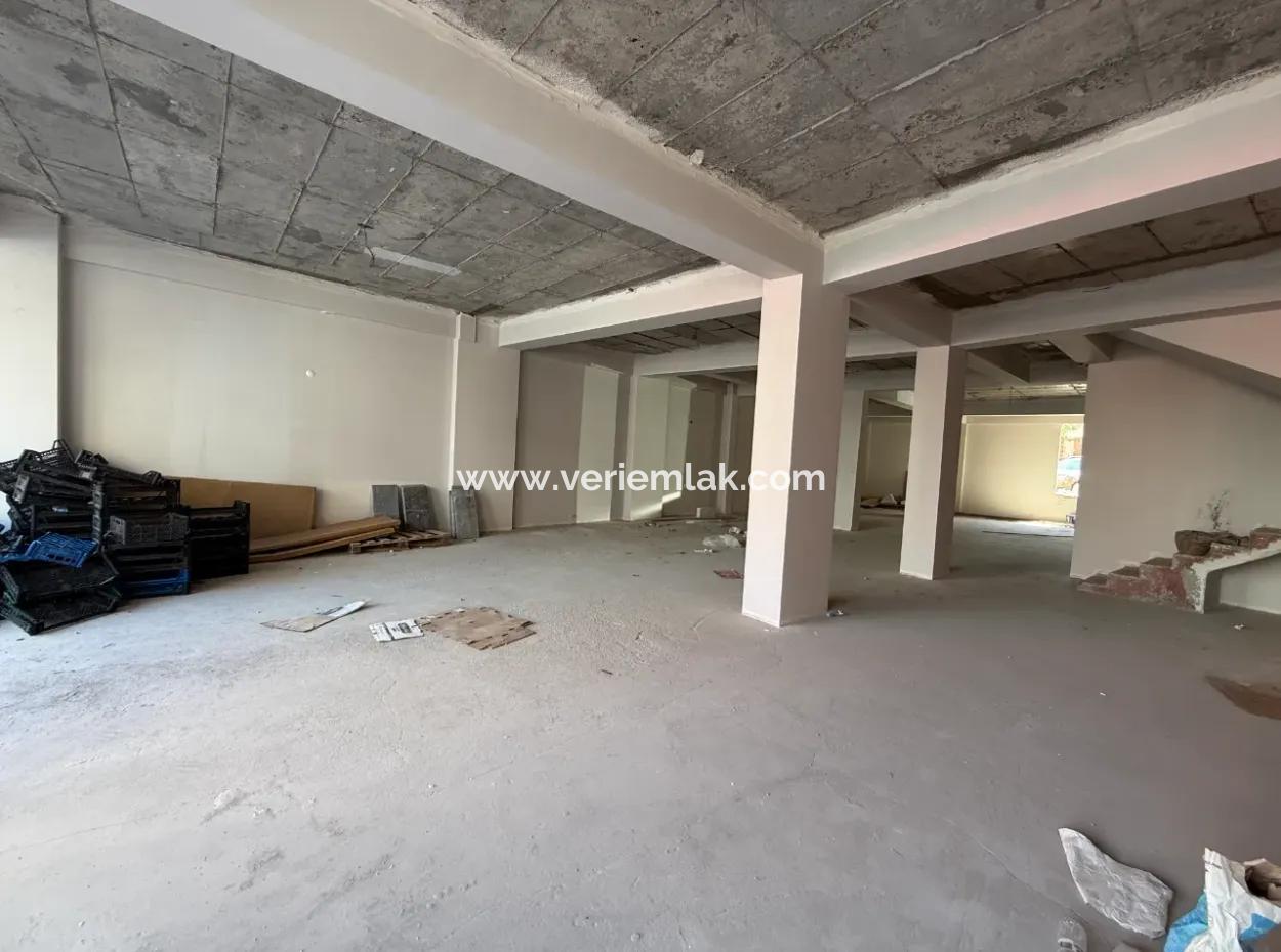 500 M² Duplex Commercial Area In A Prestigious Location In Seferihisar Bazaar Center