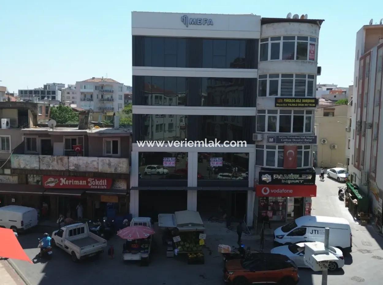 500 M² Duplex Commercial Area In A Prestigious Location In Seferihisar Bazaar Center