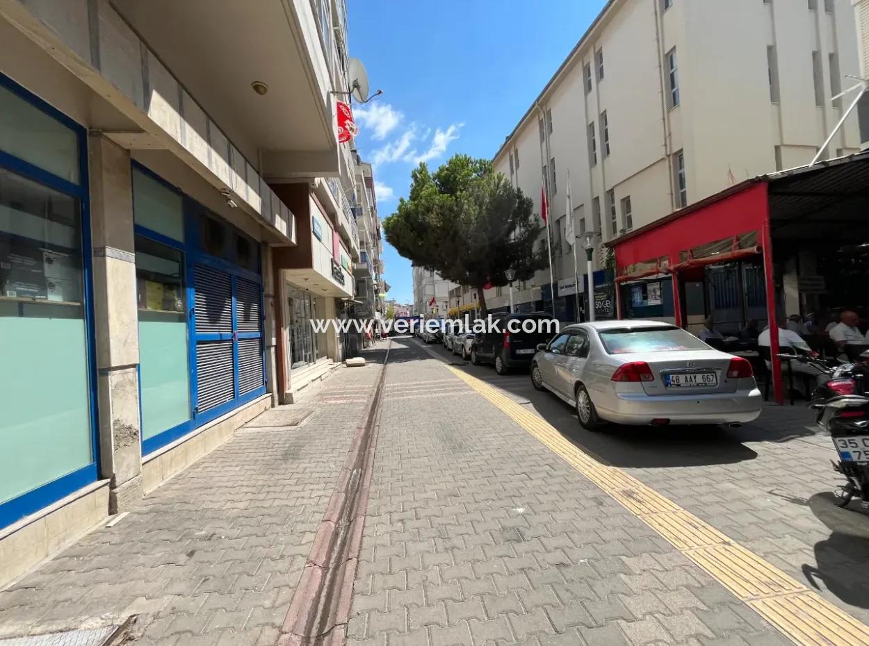 Centrally Located 2 1 Double Balcony Apartment In The Heart Of Narlidere