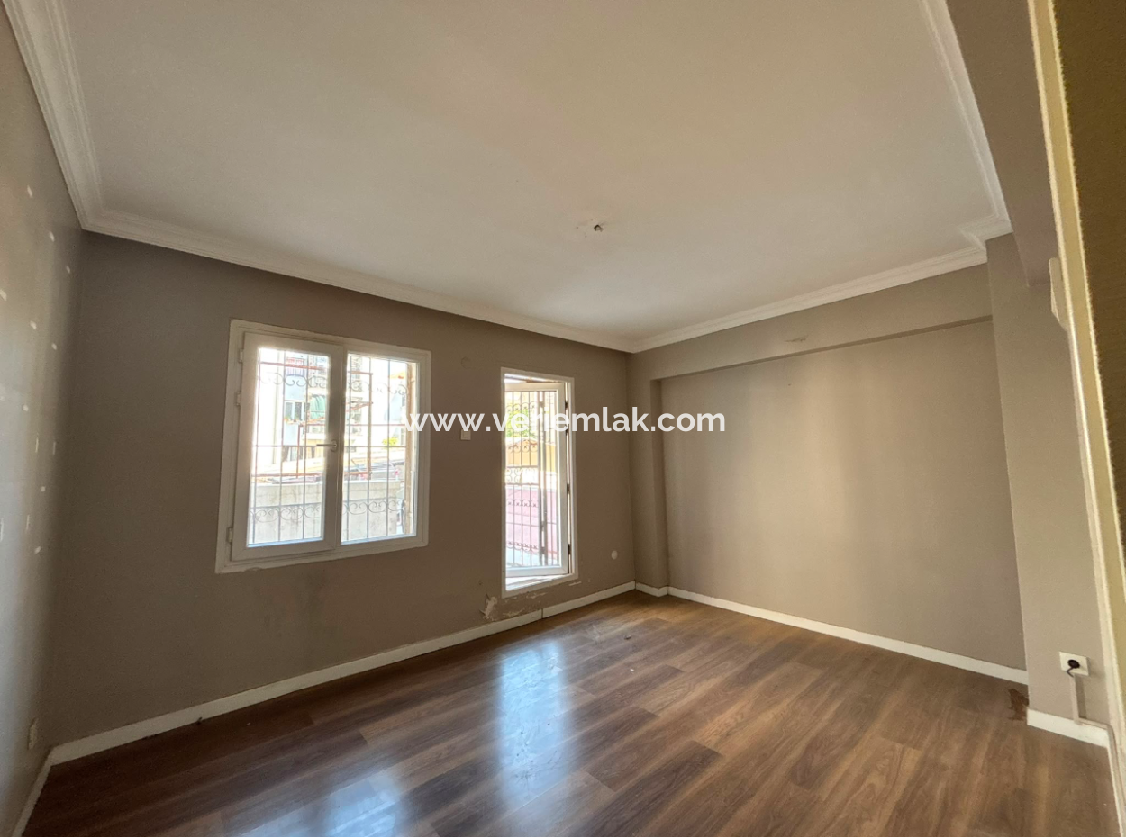 1St Floor 3 1 120M2 Well-Maintained Business For Rent In Alsancak Cyprus Martyrs