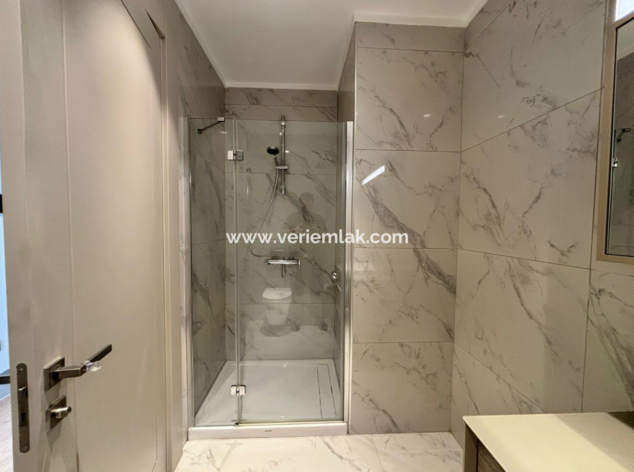 Alsancak Evora Project 22Nd Floor 1 1 Corner City View Flat For Rent!