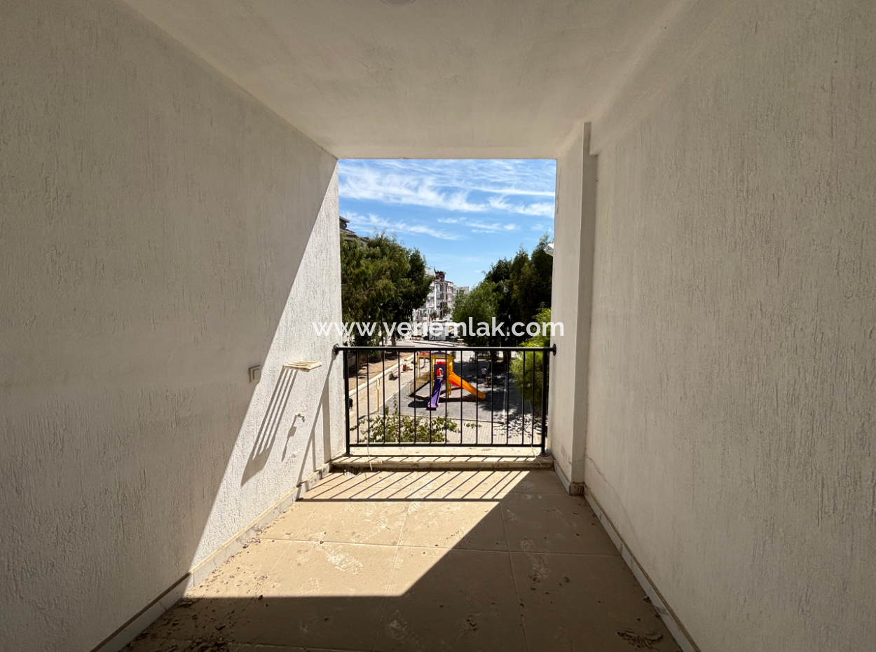 3 1 Flats For Sale Near Seferihisar Courthouse And Hospital