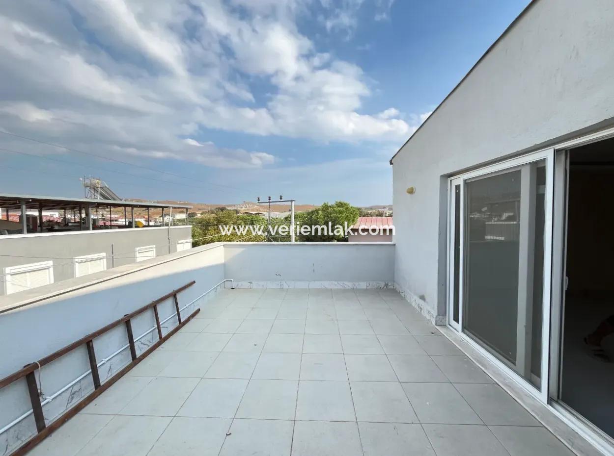 150 M² Large 3 1 Duplex Flat For Rent In Seferihisar Tepecik Neighborhood