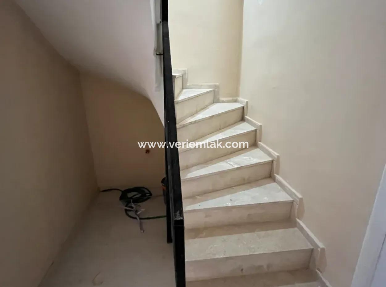 150 M² Large 3 1 Duplex Flat For Rent In Seferihisar Tepecik Neighborhood