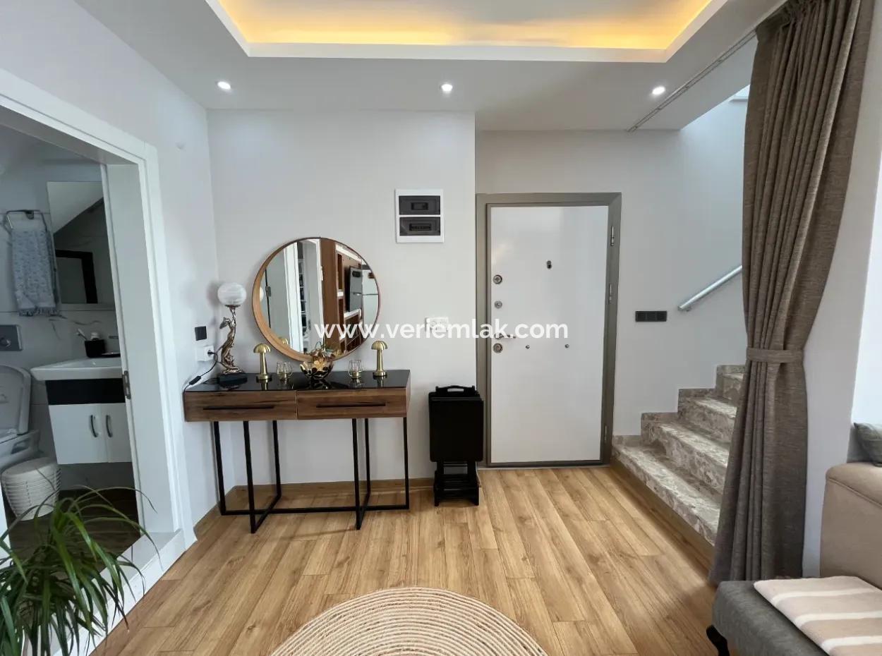 Luxury Duplex In A Site With Sea View And Pool In Seferihisar Doğanbey!