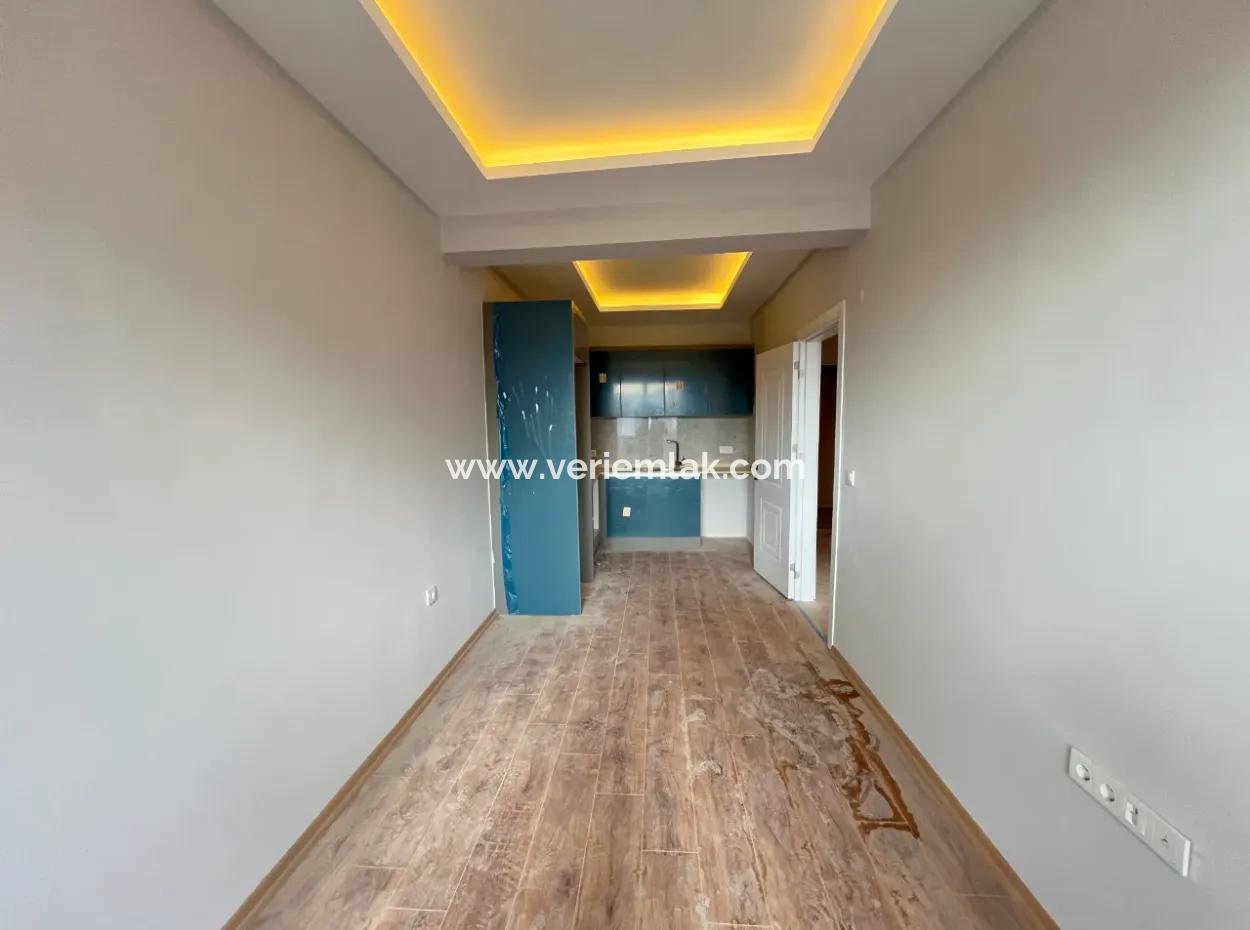 1 1 Flat For Rent In Seferihisar Center