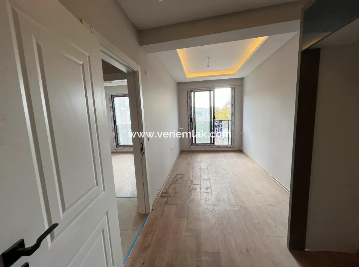 1 1 Flat For Rent In Seferihisar Center
