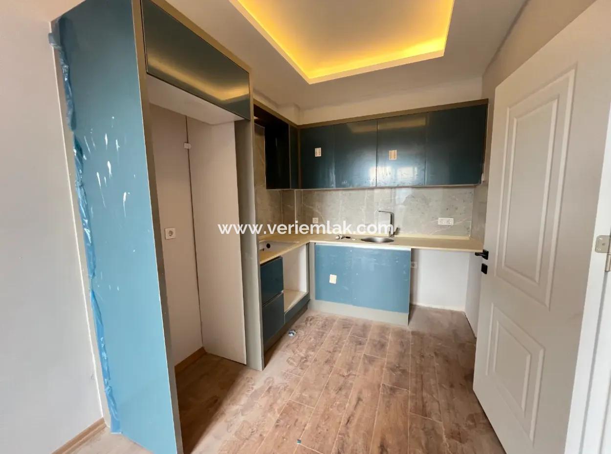 1 1 Flat For Rent In Seferihisar Center