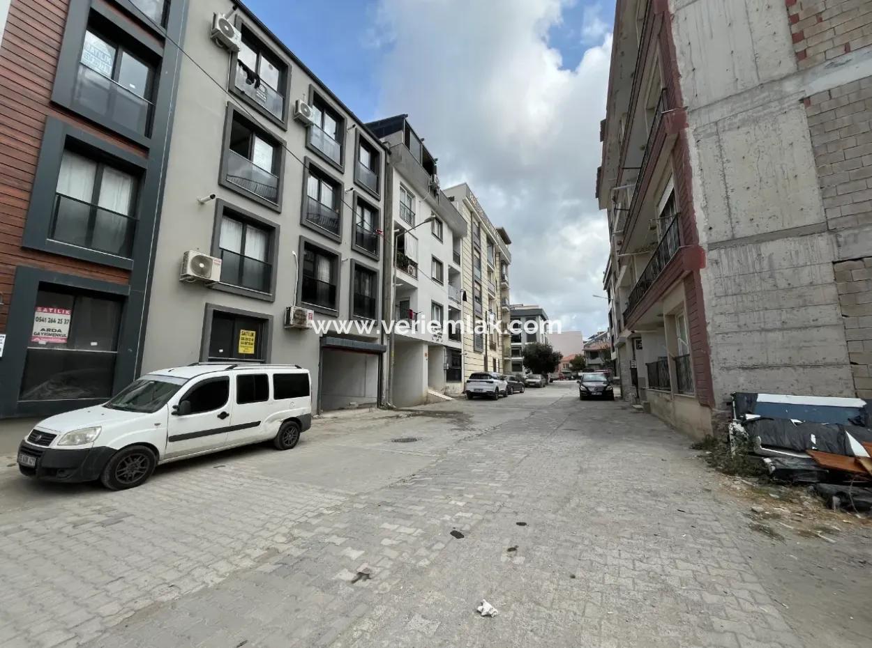 1 1 Flat For Rent In Seferihisar Center