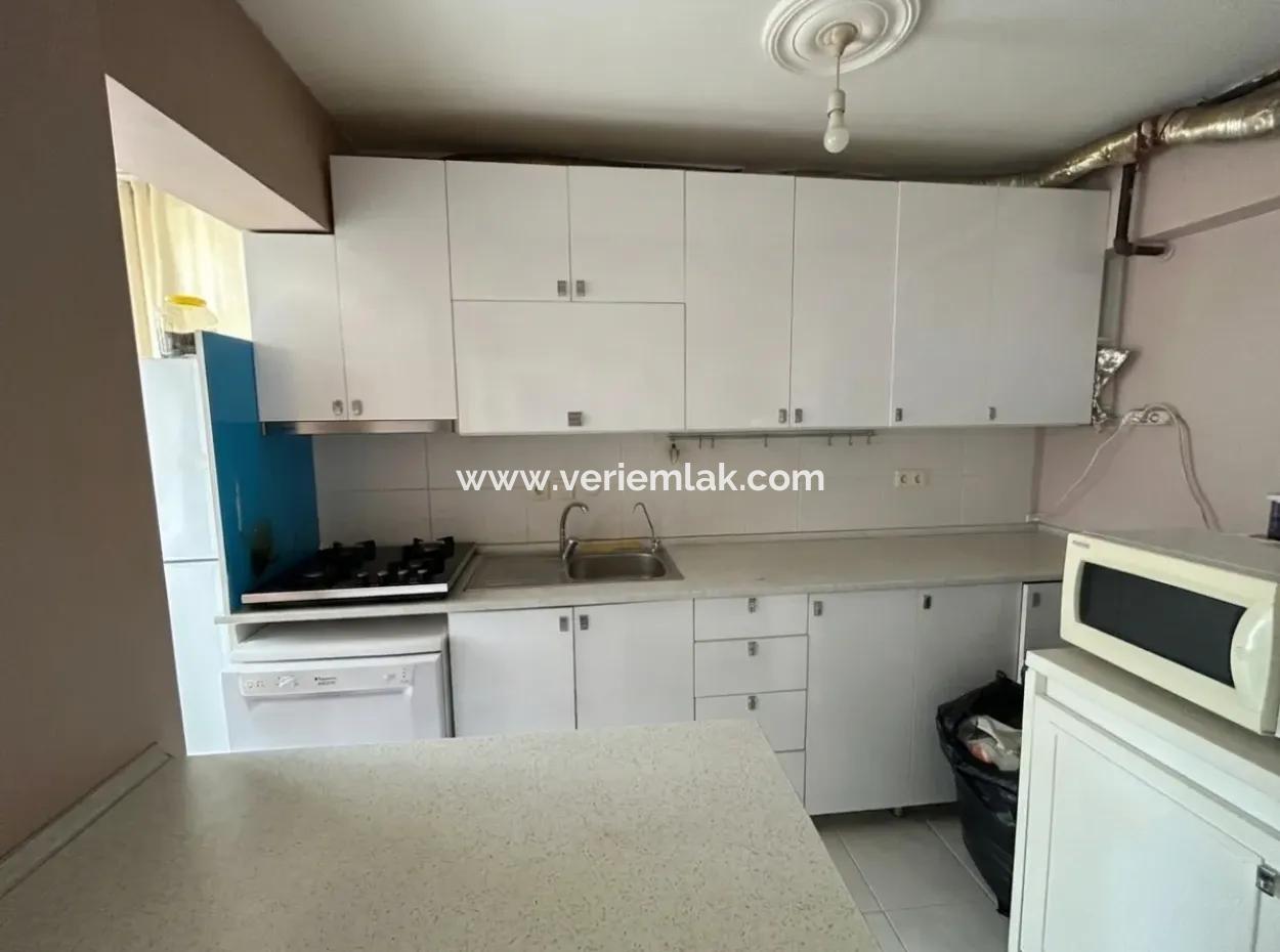 2 1 Flat For Sale Close To Karataş Hospital And Mithatpaşa Street