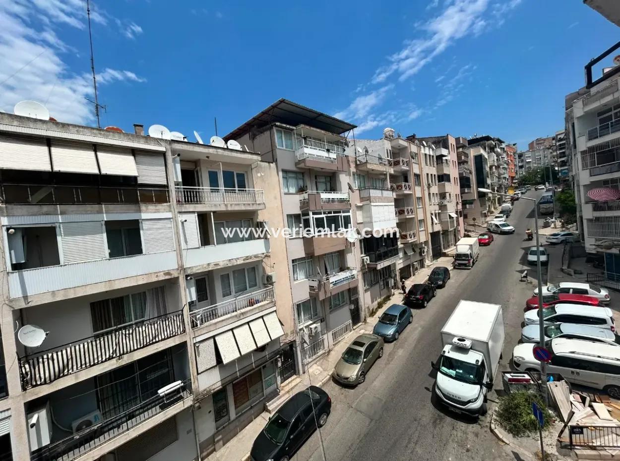 2 1 Flat For Sale Close To Karataş Hospital And Mithatpaşa Street