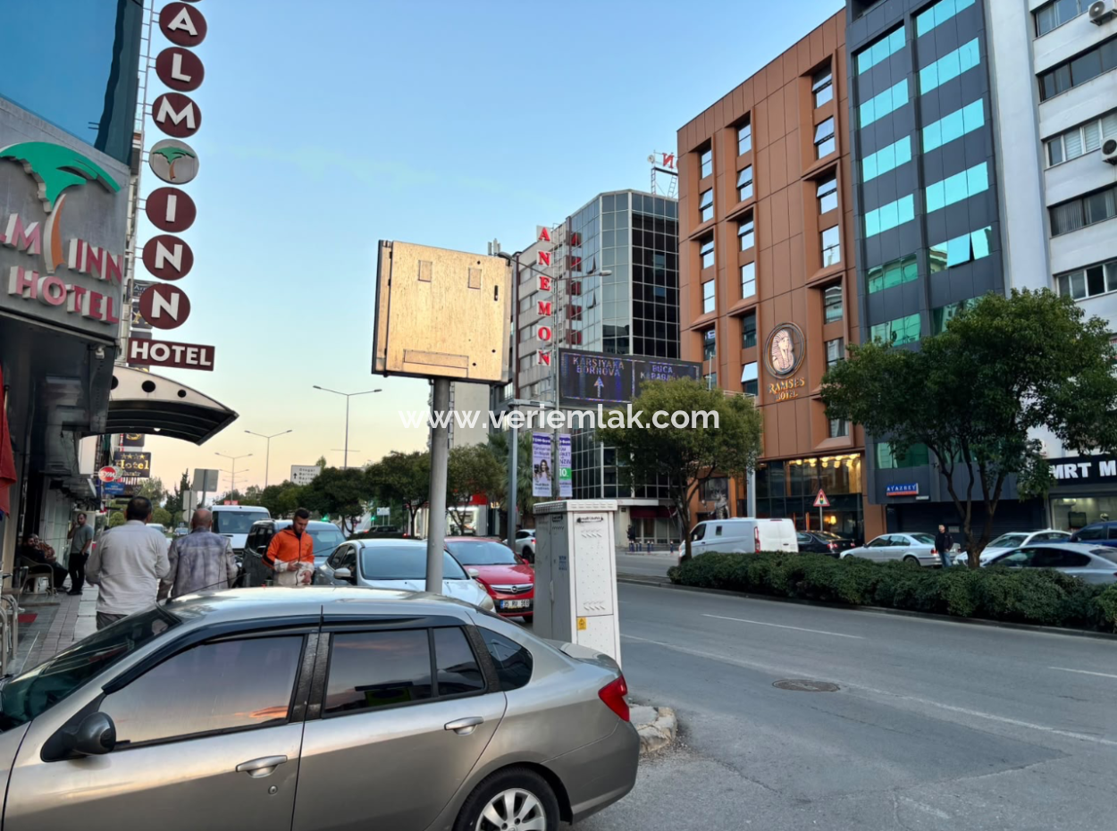 150M2 Well-Maintained Shuttered Shop For Rent In Alsancak Kahramanlar