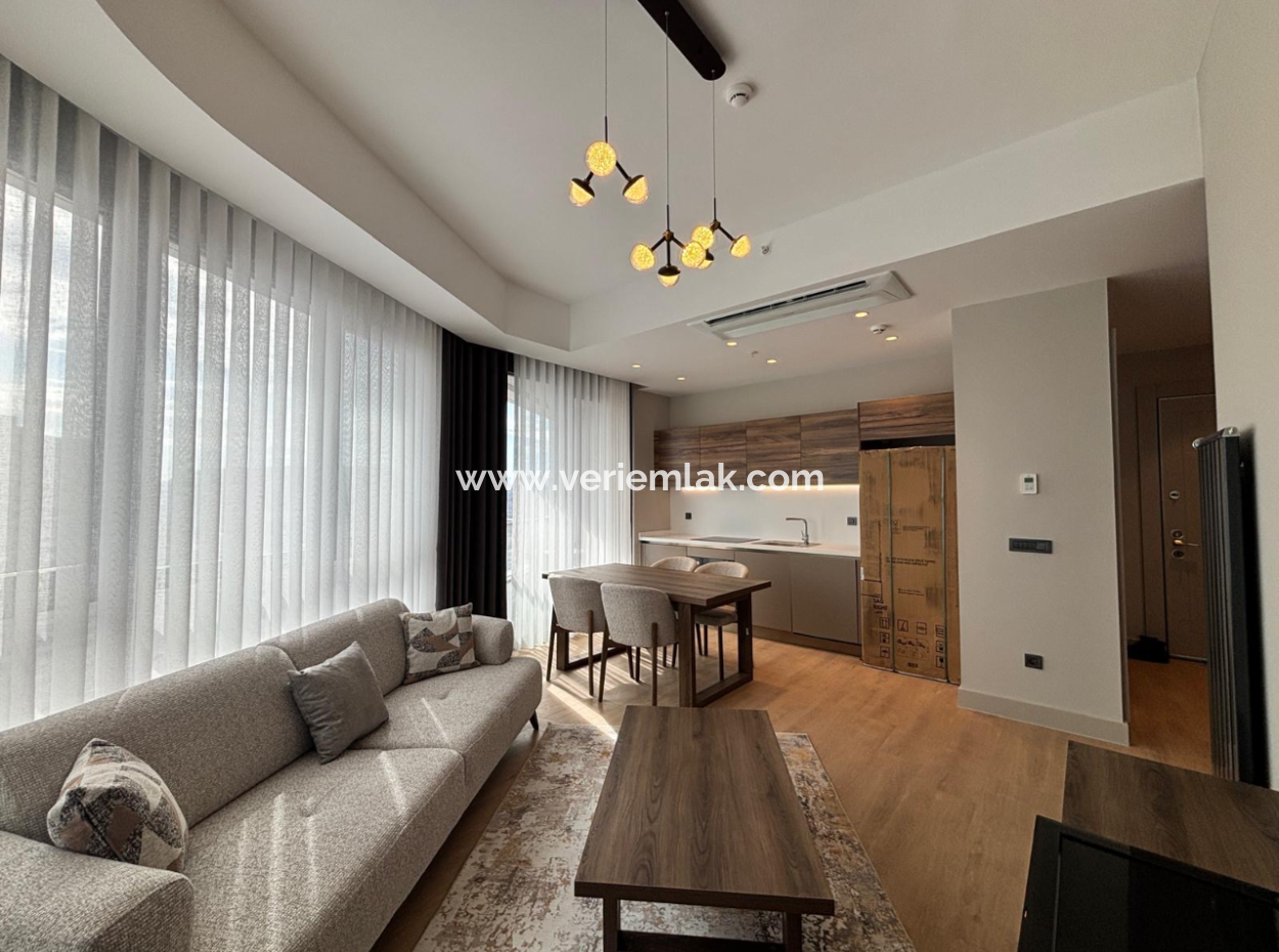 Alsancak Evora Project 19Th Floor 1 1 Zero Furnished Corner Flat For Rent!