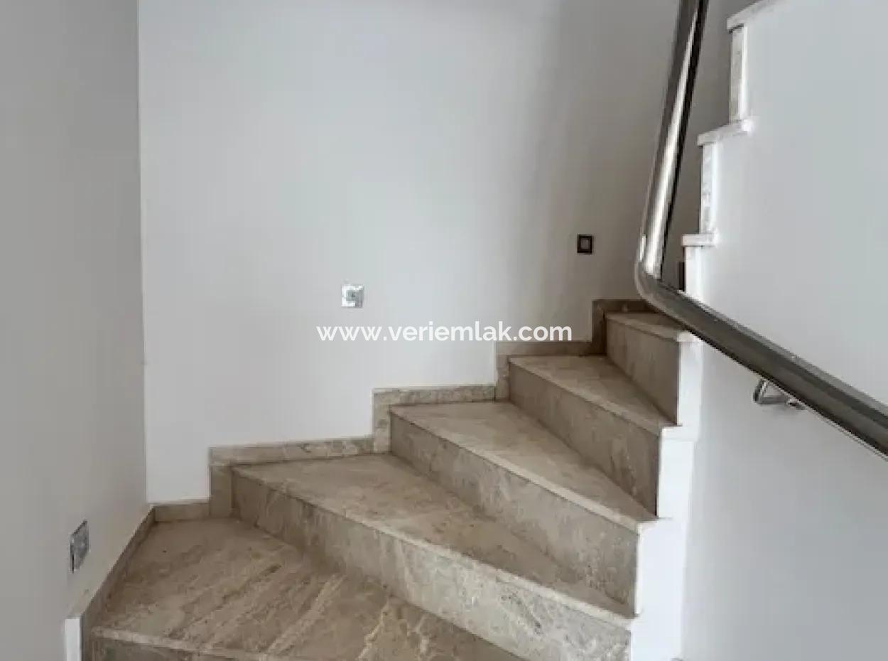 Brand New Villa With Sea View In Corner Parcel In Seferihisar Akarca