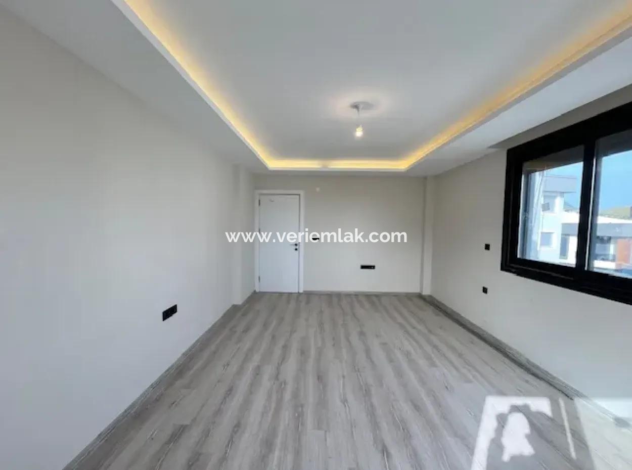 6 1 New Villa With Pool In Seferihisar Akarca