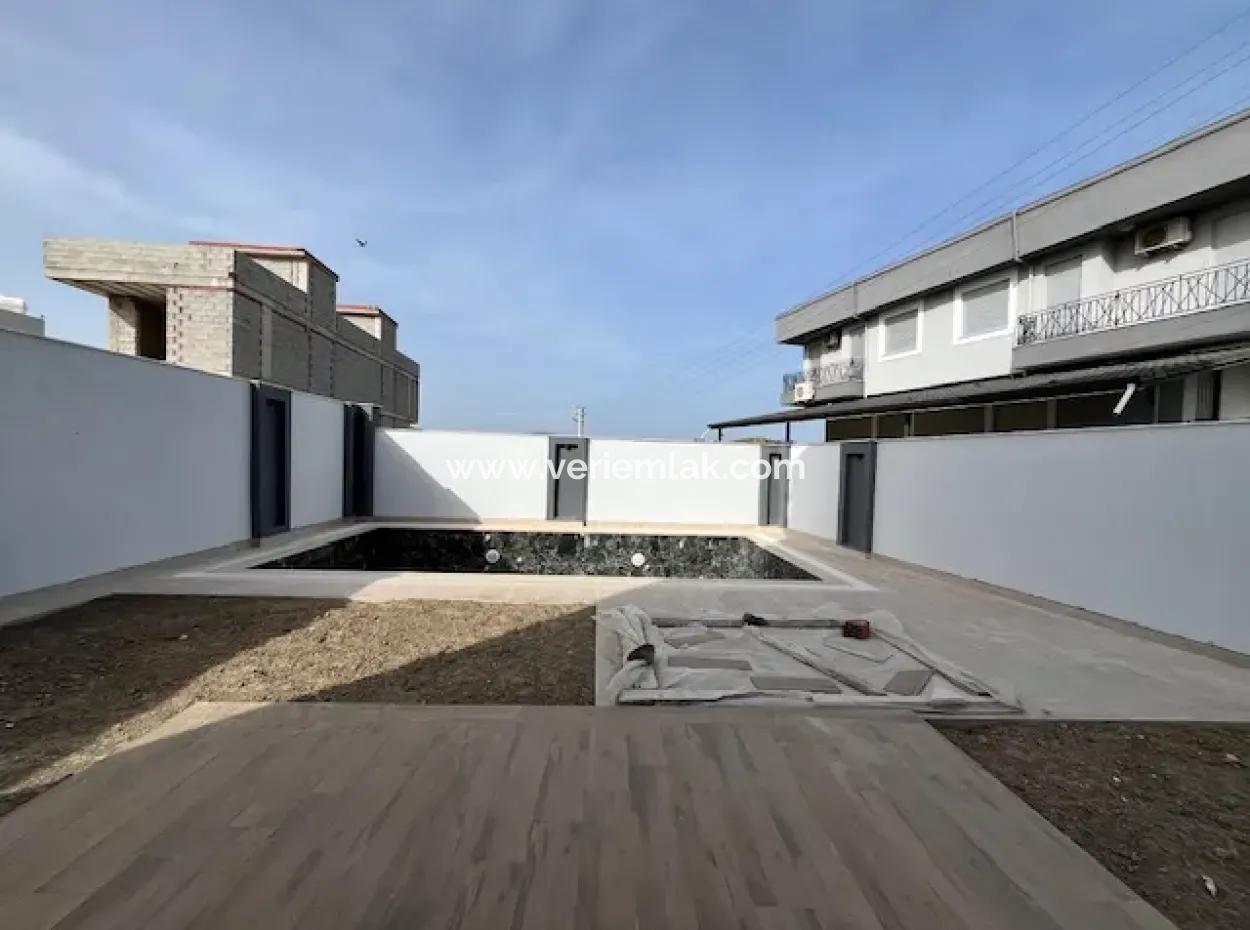 6 1 New Villa With Pool In Seferihisar Akarca