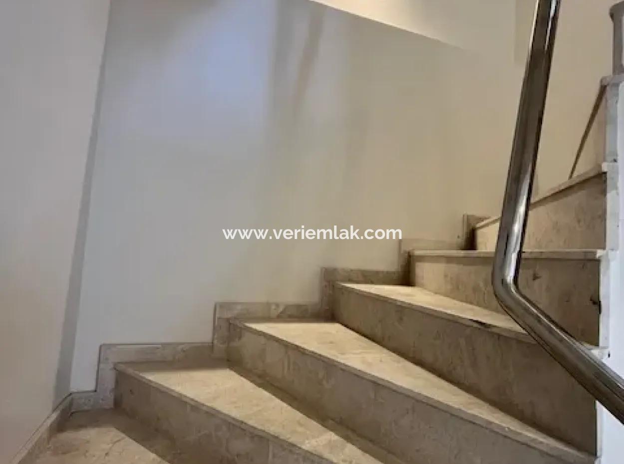 6 1 New Villa With Pool In Seferihisar Akarca