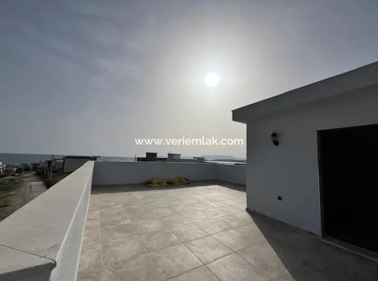 6 1 New Villa With Pool In Seferihisar Akarca