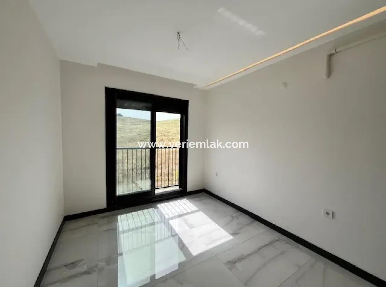 Brand New Apartments With Pool In A Complex In Seferihisar Karakayalar