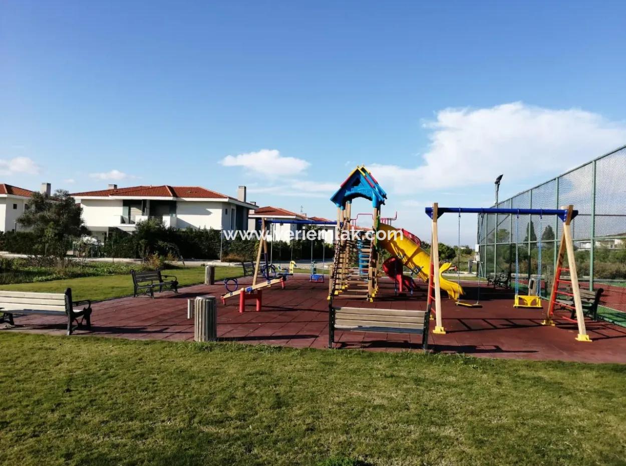 Urla Megapolis Houses, Both Away From The City And Close To The Center!