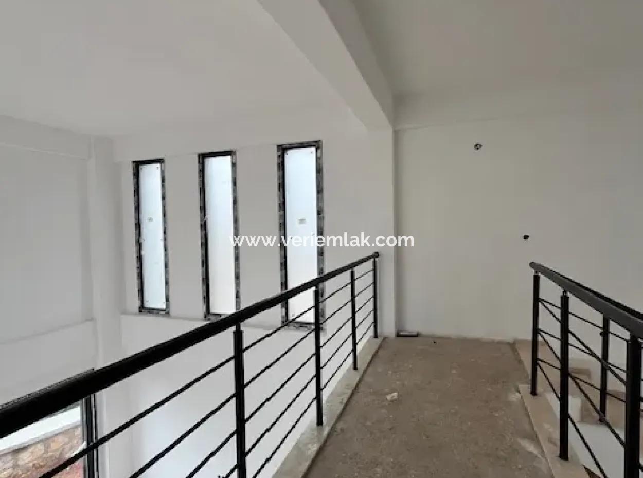 New Villa For Sale In A Complex In Seferihisar Kavakdere