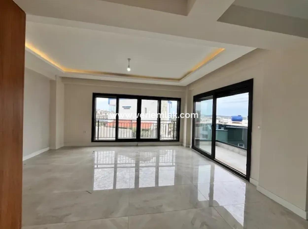 Villa For Sale In Girlen District, Seferihisar Sığacık