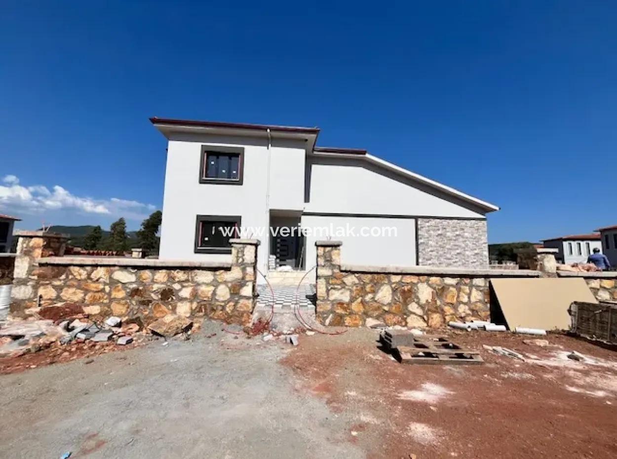 5 In 1 Luxury Mansion With Pool In Kavakdere, Seferihisar