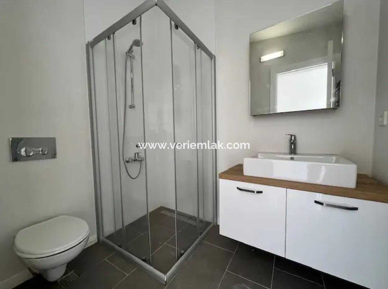 4 In 1, Smart House With En-Suite Bathroom And Terrace In Seferihisar Center