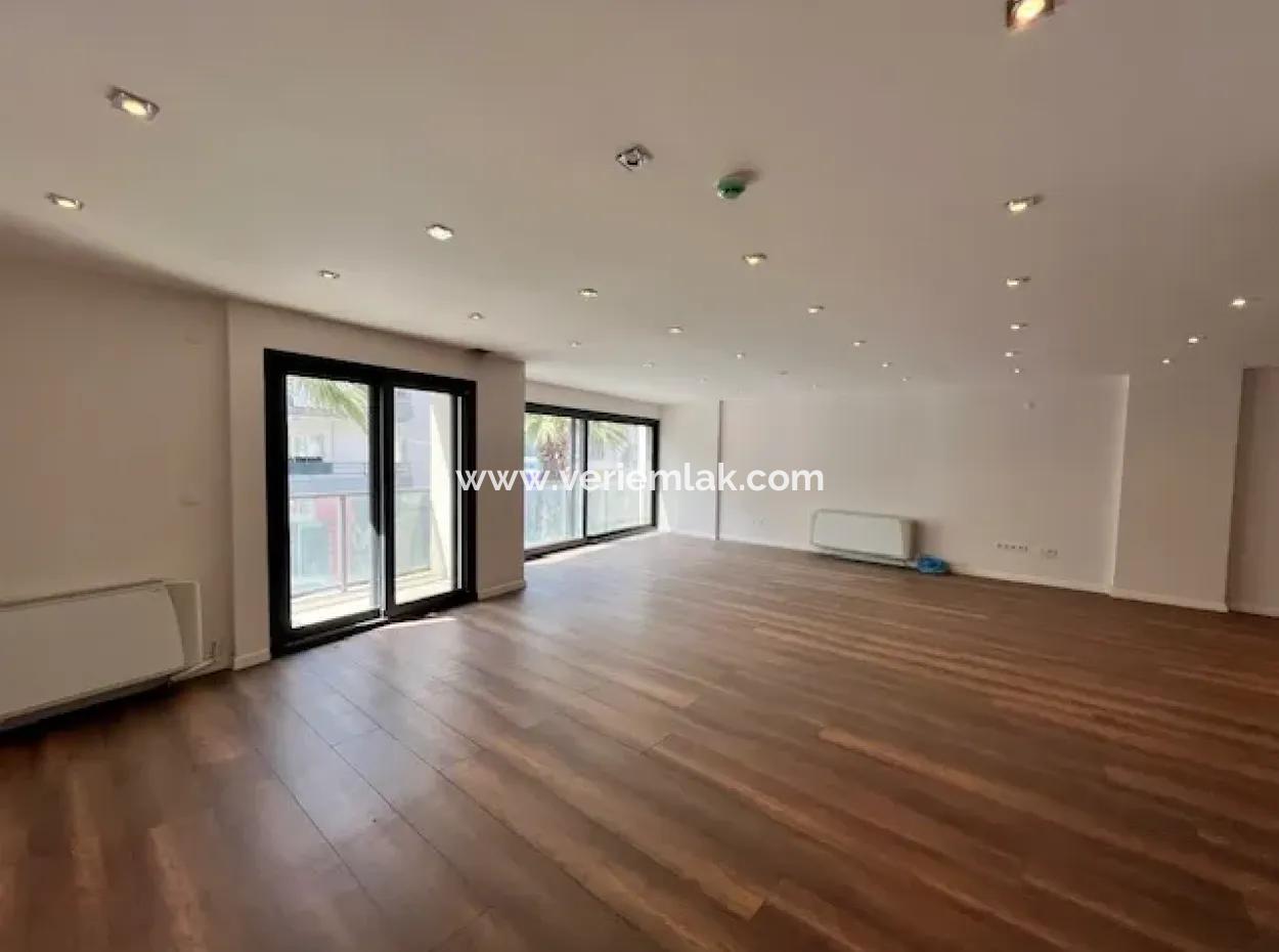 On The Street, 90M2, Open Area, Zero Smart Home In Seferihisar Center
