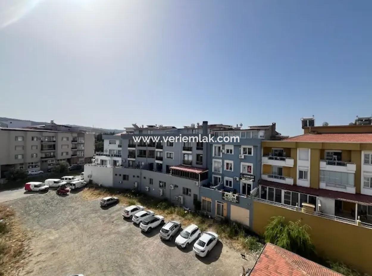 Near Seferihisar Courthouse, Corner Location, Duplex, 280M2, Apartment For Sale With Closed Kitchen