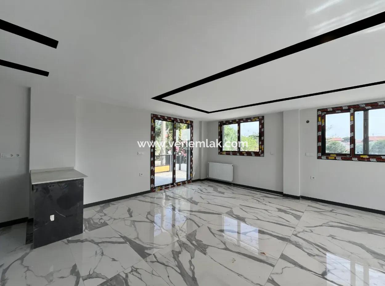 50M To The Sea In Akaca, Seferihisar 4 1, 180M2 Villa With Zero Pool For Sale