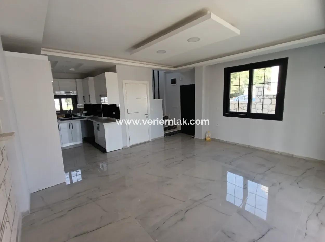 3 In 1, Zero Bargain Detached Villa In Elmastaş, Seferihisar