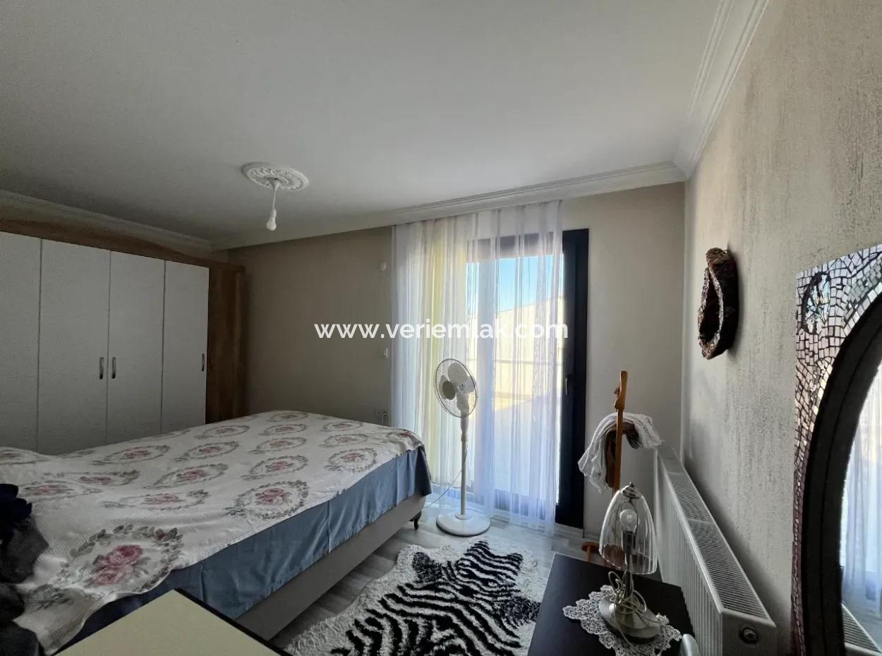 5 In 1, 240M2 Double Terrace Duplex Apartment Near Seferihisar Courthouse