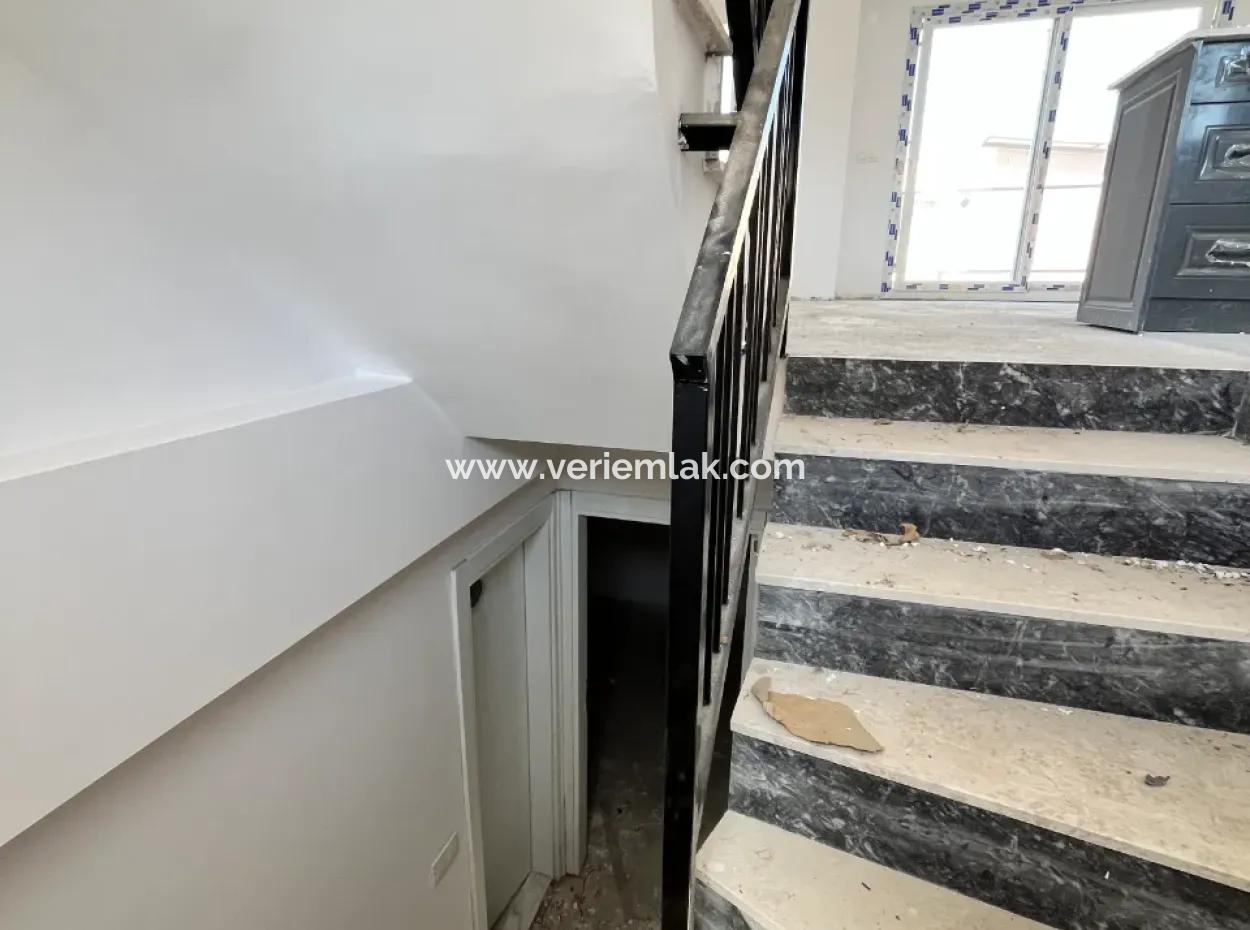 5 In 1, 180M2 New Villa In Seferihisar Çevrekent