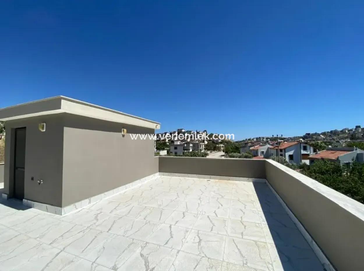 Duplex Villa For Sale In Seferihisar Akarcada 150 Meters To The Beach, 3 1 Terrace