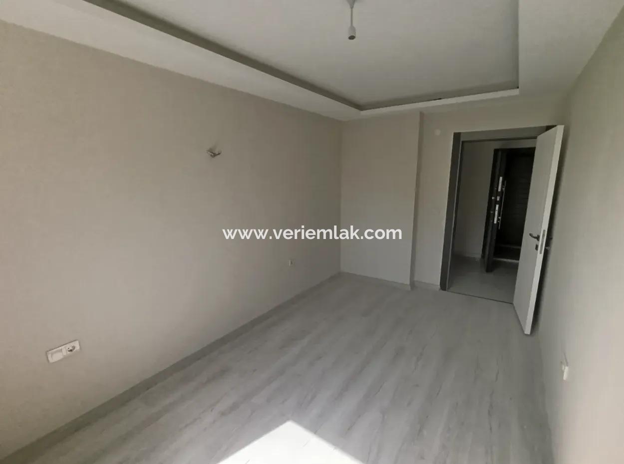 Investment Opportunity In Gözsüzler: Modern And Spacious Apartment!