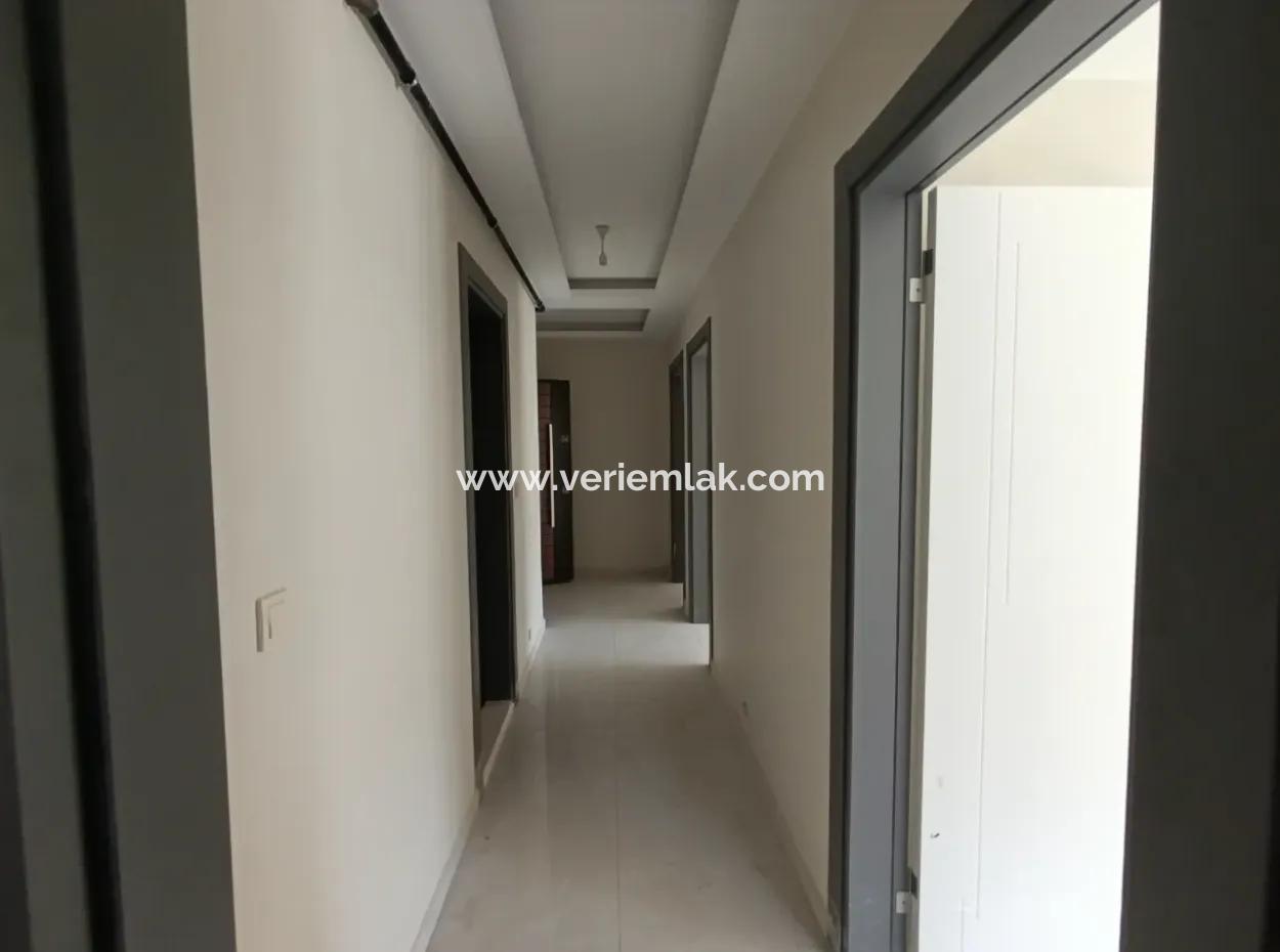 Investment Opportunity In Gözsüzler: Modern And Spacious 2 1 Apartment!