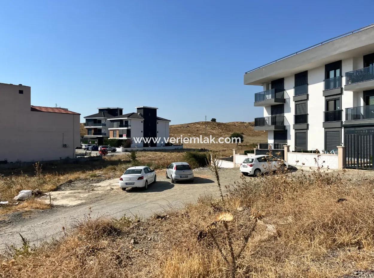 Investment Opportunity In Seferihisar Çolakibrahim: Land With High Profit Potential!