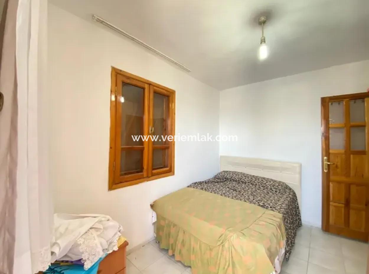 Within Walking Distance Of The Sea In Seferihisar Akarcada, 3 1 Cottage For Sale