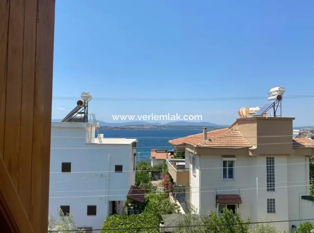 Within Walking Distance Of The Sea In Seferihisar Akarcada, 3 1 Cottage For Sale