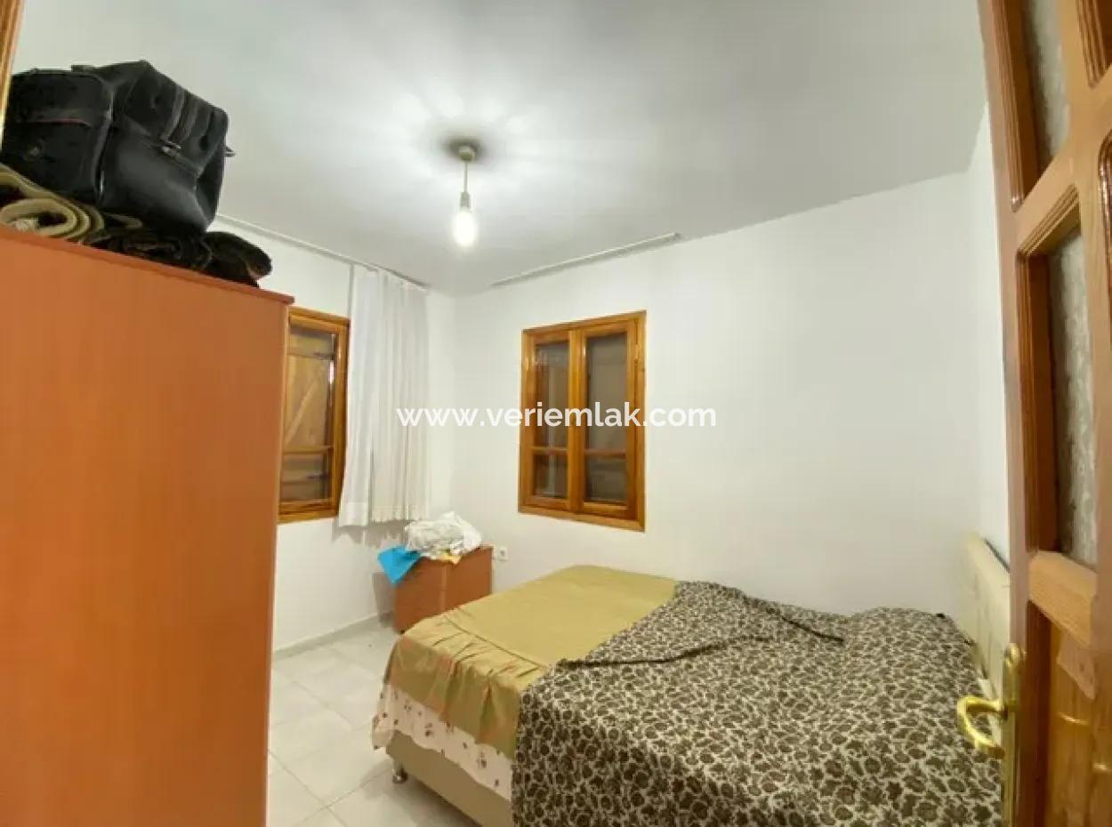 Within Walking Distance Of The Sea In Seferihisar Akarcada, 3 1 Cottage For Sale