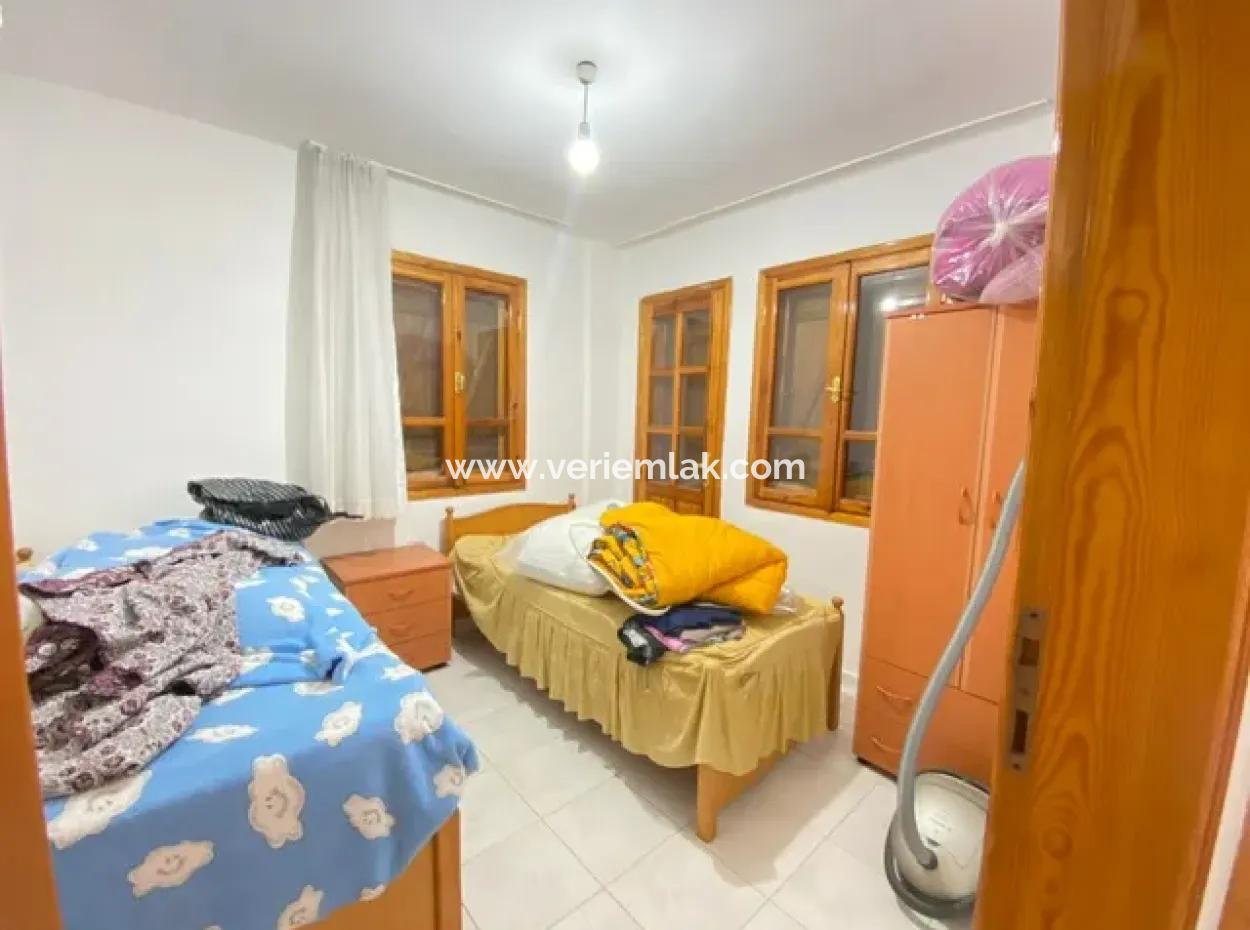 Within Walking Distance Of The Sea In Seferihisar Akarcada, 3 1 Cottage For Sale